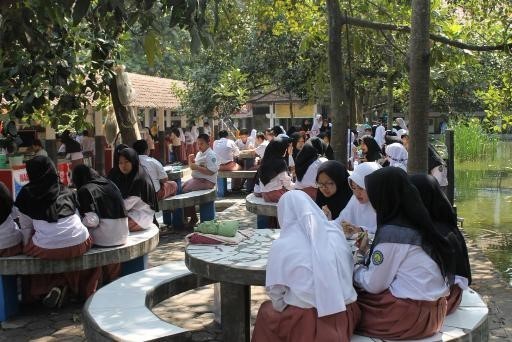 7 Rahasia Sukses Membangun Karakter Unggul untuk Anak di Sekolah Menengah Pertama